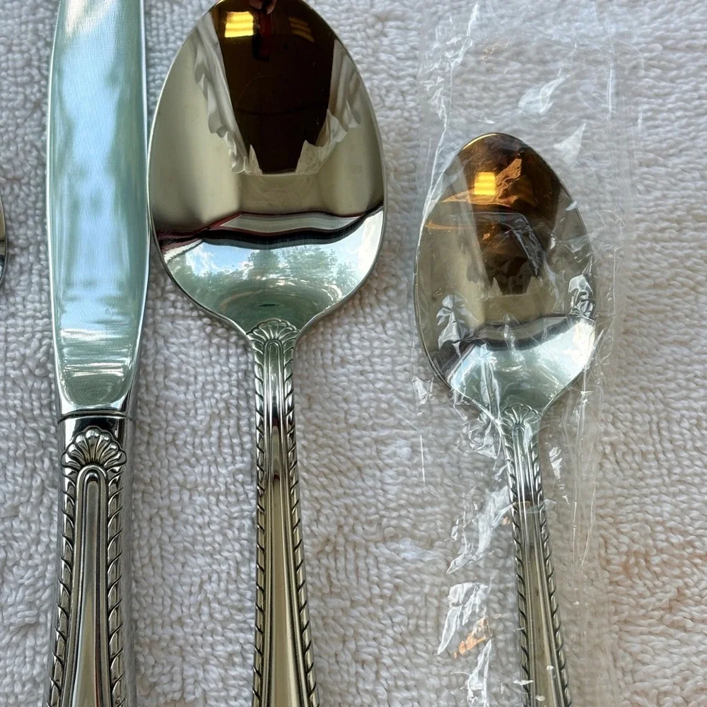 Oneida community stainless